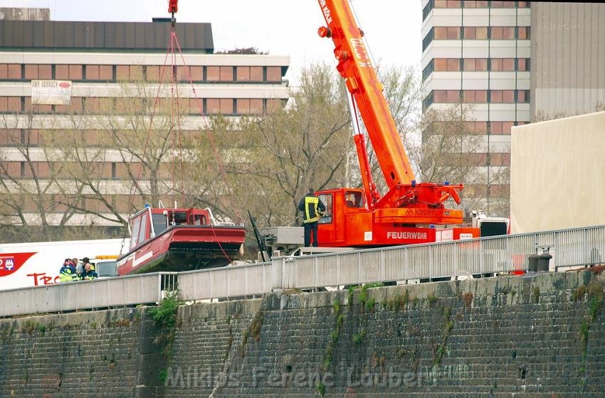 Wartungsarbeiten Rettungsboot Ursula P12.JPG